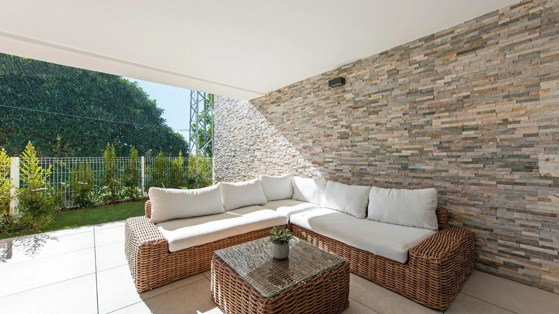 Stay U-Nique Apartment Romana Μαρμπέλλα