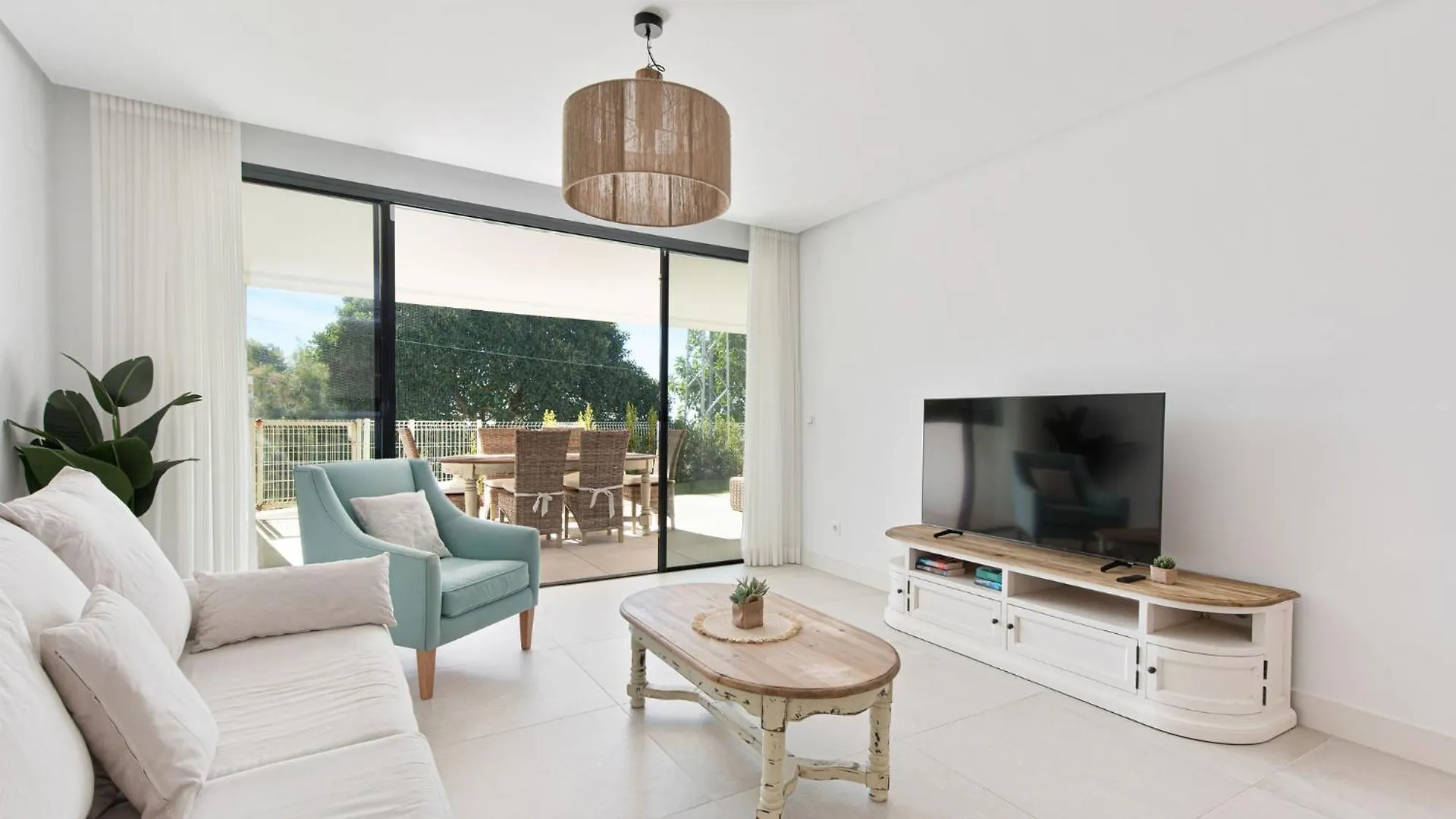 Stay U-Nique Apartment Romana Μαρμπέλλα