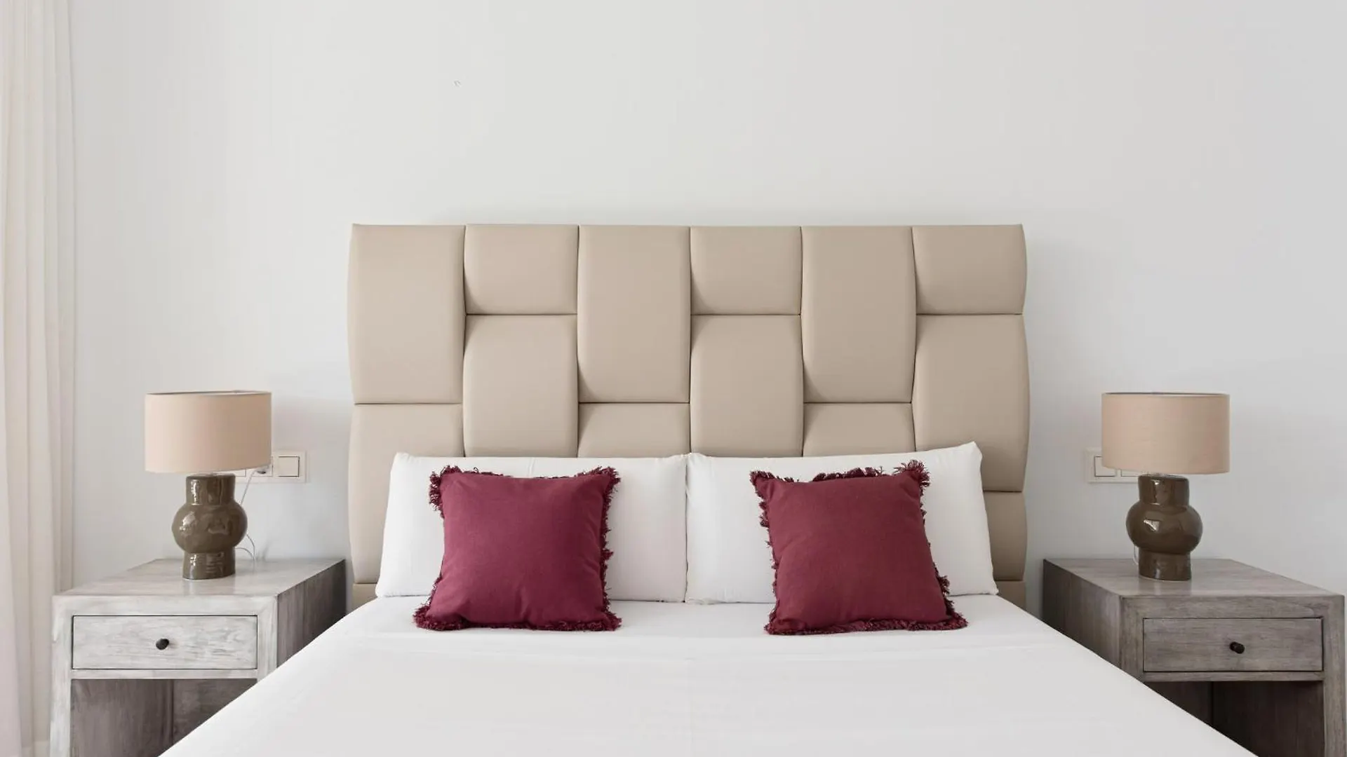 Stay U-Nique Apartment Romana Μαρμπέλλα