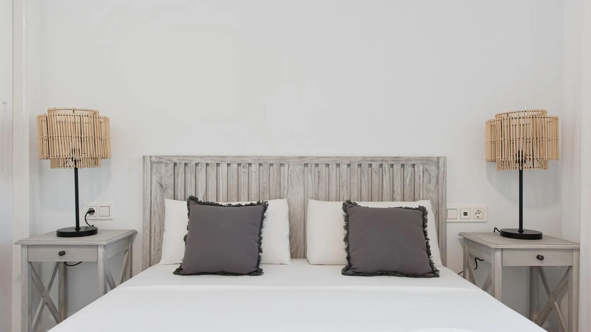Stay U-Nique Apartment Romana Μαρμπέλλα